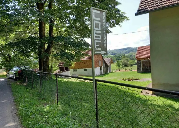 Kuca Knezevic Mljecanica