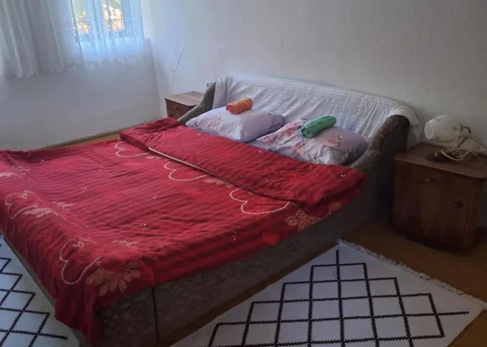 Kuca Knezevic Mljecanica